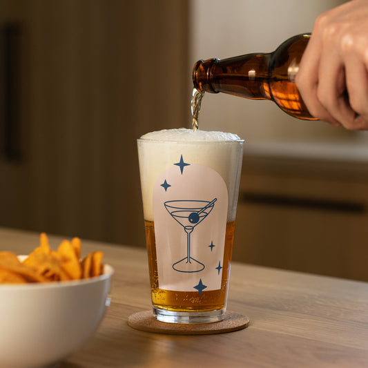 Shaker pint glass